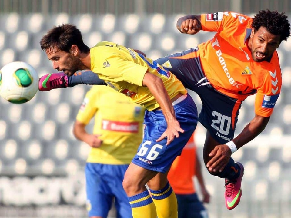 包含波尔图内部会议纪要流出——国际比赛日调整名单，荷甲使命明确，资深球员宣示担当的词条-爱游戏中国