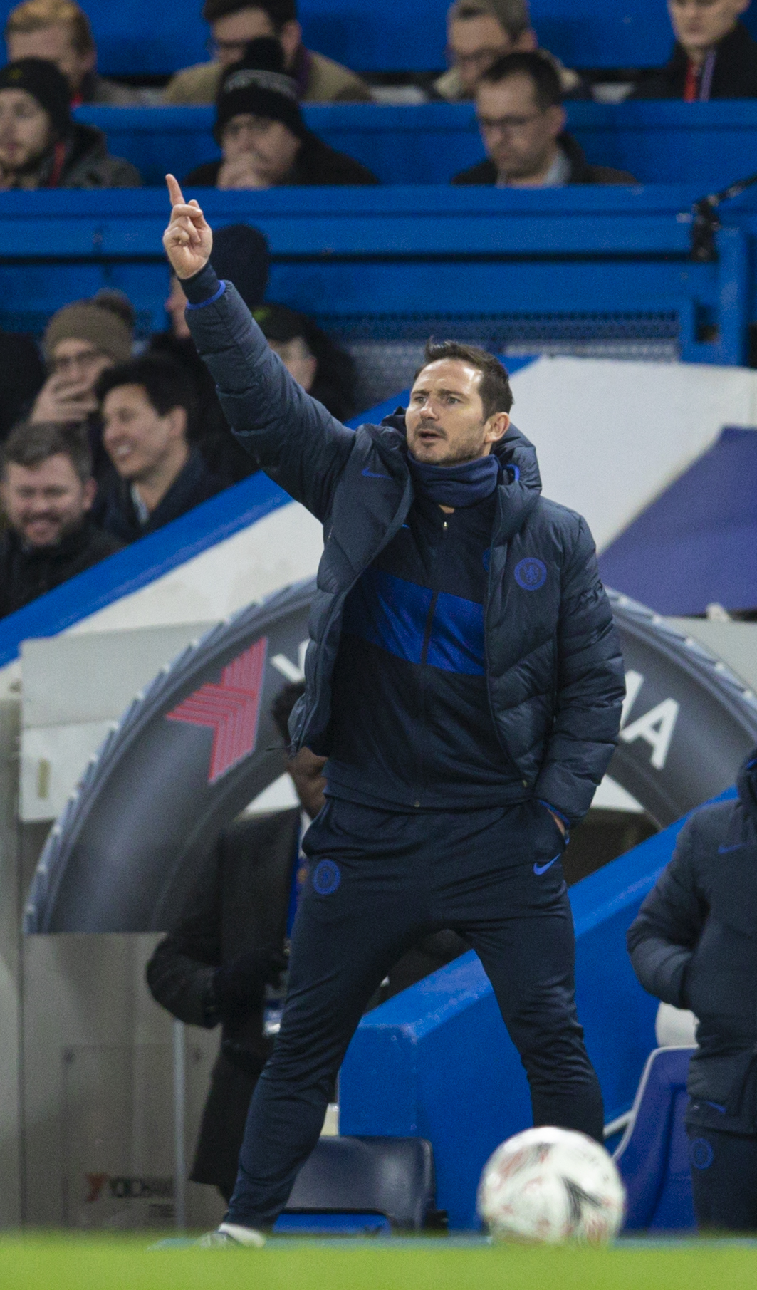 包含里程碑夜！孟菲斯灰熊内部沟通，足总杯赛后刷纪录，话题不断，年轻球员得到机会的词条-爱游戏中国