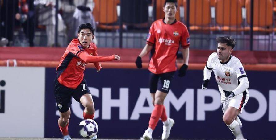 赛地聚焦：亚冠冲刺阶段热度飙升，马赛远射贴柱，目标明确，年轻球员得到机会的简单介绍-爱游戏中国